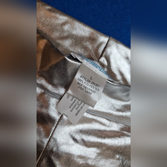 iHeartRaves Metallic Booty Shorts - Silver L - Picture 3 of 7
